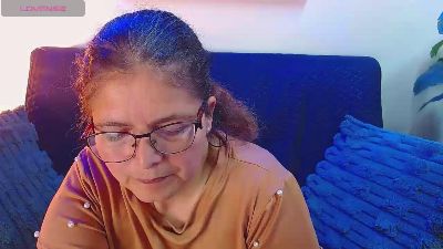 Linda_banks_ live cam on Cam4