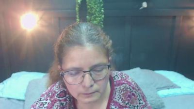 Linda_banks_ live cam on Cam4