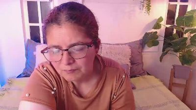 Linda_banks_ live cam on Cam4