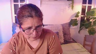 Linda_banks_ live cam on Cam4