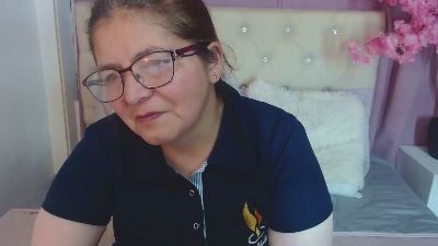 Linda_banks_ live cam on Cam4