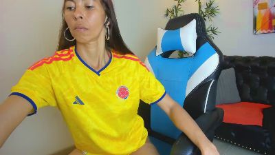 Linda_rosa01 live cam on Cam4