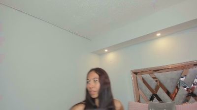 Linda_rosa01 live cam on Cam4