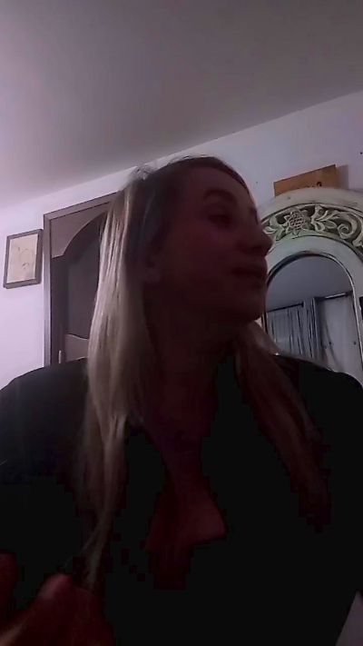 Lindafox99 live cam on Cam4