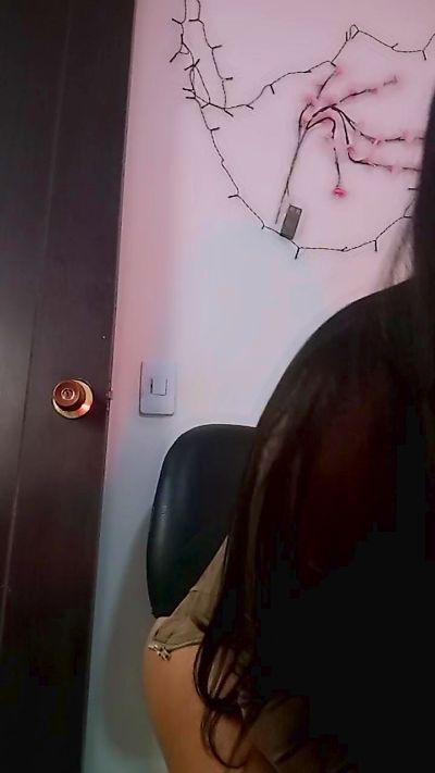 Lindafox99 live cam on Cam4