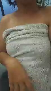 Lindinha_2 live cam on Cam4
