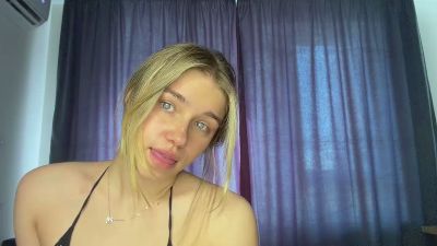 LindseyWatah live cam on Cam4