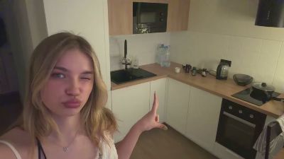 LindseyWatah live cam on Cam4
