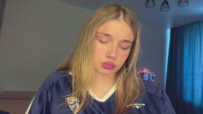 LindseyWatah live cam on Cam4
