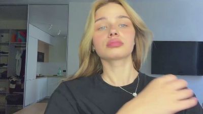 LindseyWatah live cam on Cam4