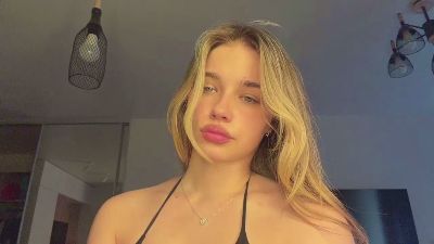 LindseyWatah live cam on Cam4