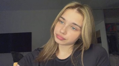 LindseyWatah live cam on Cam4
