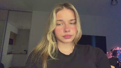 LindseyWatah live cam on Cam4