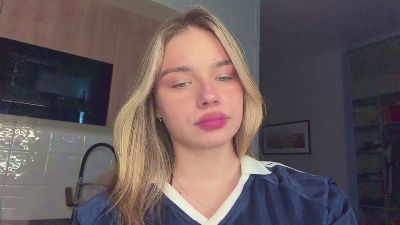LindseyWatah live cam on Cam4