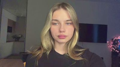 LindseyWatah live cam on Cam4