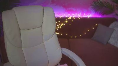 LindsyRawr live cam on Cam4