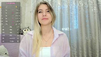 LindyBarthe live cam on Cam4