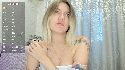 LindyBarthe live cam on Cam4
