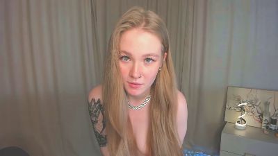 LinhMadeiros live cam on Cam4