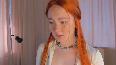 LinhMadeiros live cam on Cam4