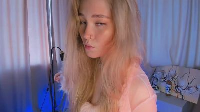 LinhMadeiros live cam on Cam4