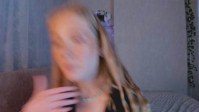 LinhMadeiros live cam on Cam4