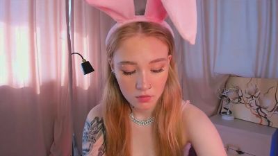 LinhMadeiros live cam on Cam4