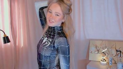 LinhMadeiros live cam on Cam4