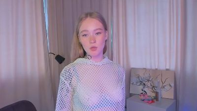 LinhMadeiros live cam on Cam4