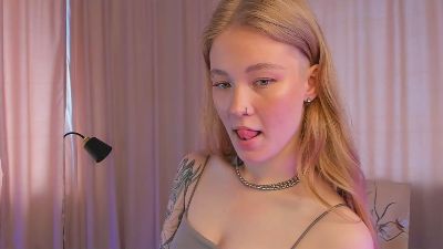 LinhMadeiros live cam on Cam4