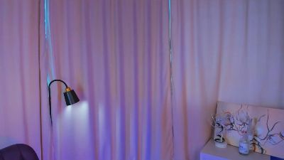 LinhMadeiros live cam on Cam4