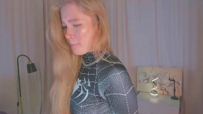 LinhMadeiros live cam on Cam4