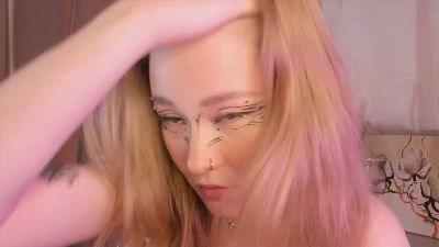 LinhMadeiros live cam on Cam4