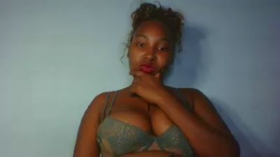 Linne live cam on Cam4