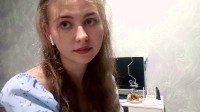 LinneaAndrae live cam on Cam4
