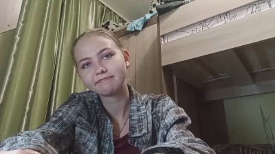 LinneaAndrae live cam on Cam4