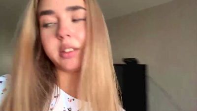 LinseyBolvin live cam on Cam4
