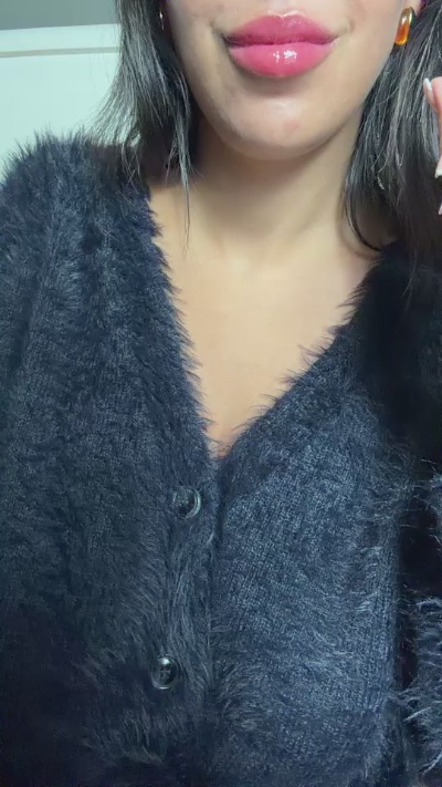 LioraLuxeX live cam on Cam4