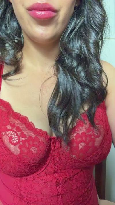 LioraLuxeX live cam on Cam4