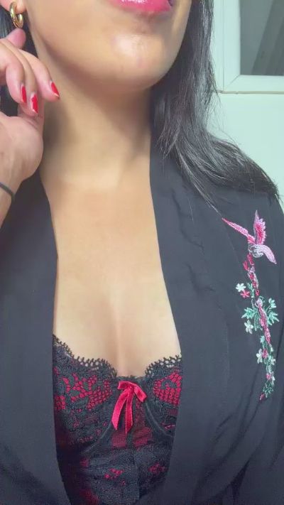 LioraLuxeX live cam on Cam4