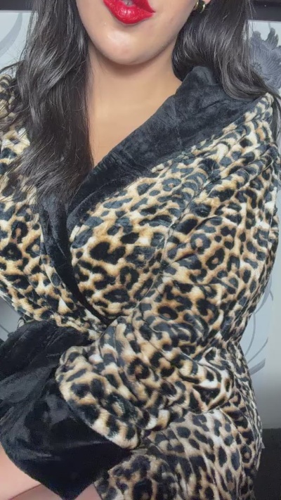 LioraLuxeX live cam on Cam4