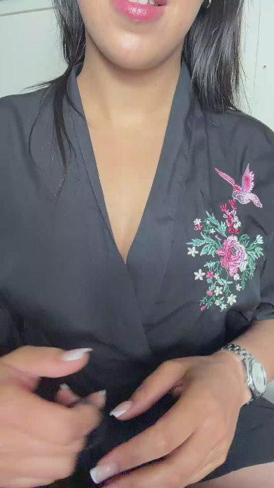 LioraLuxeX live cam on Cam4