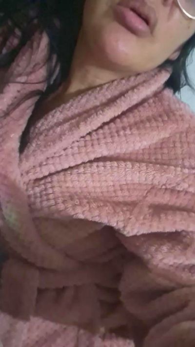 LirioBr live cam on Cam4