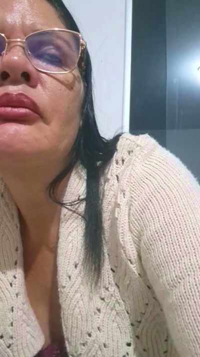 LirioBr live cam on Cam4