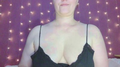 LisaAlisa live cam on Cam4