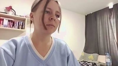 LisaBrackley live cam on Cam4