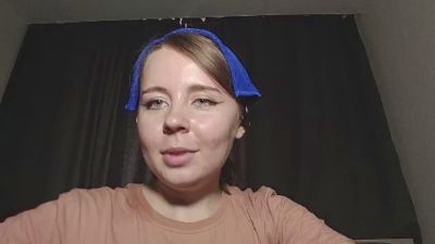 LisaBrackley live cam on Cam4