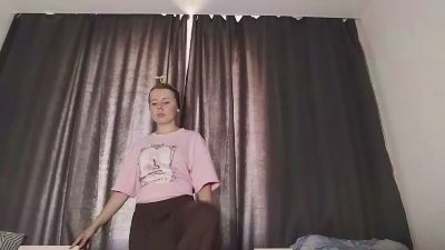 LisaBrackley live cam on Cam4
