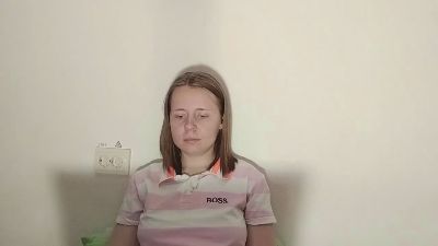 LisaBrackley live cam on Cam4