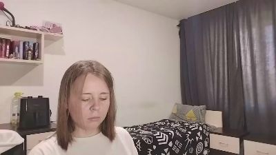LisaBrackley live cam on Cam4